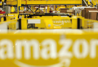 Editor’s letter|아마존 유통 혁명 - 뉴스 썸네일 이미지