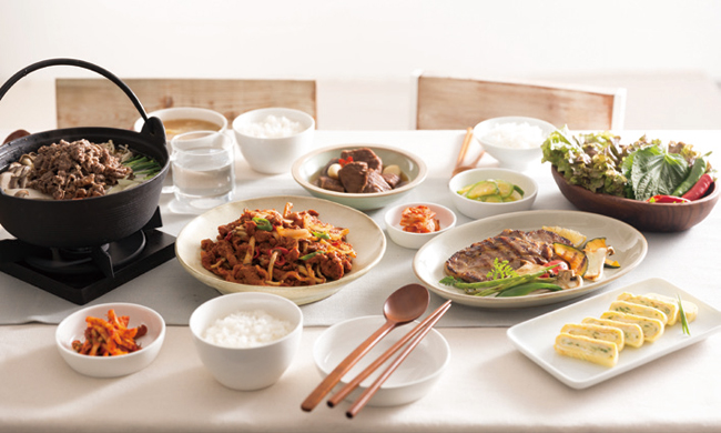 배민찬은 1200가지 반찬을 주문 당일 만들어 다음 날 아침 7시까지 배송하고 있다. 사진 배민찬