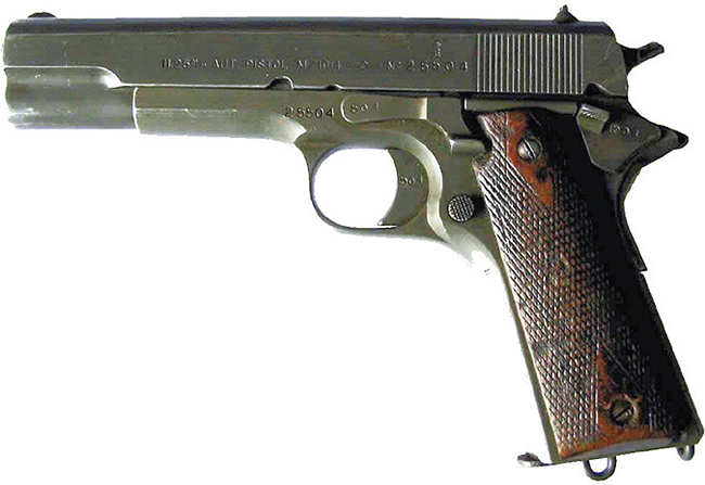 M1911을 면허 생산하면서 슬라이드에 콜트가 원작자임을 새긴 콘스베르 그루펜의 M/1914 권총. 사진 위키피디아