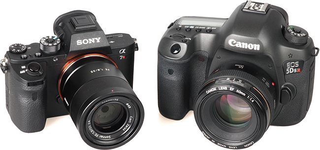 소니 미러리스 카메라 A7R(왼쪽)과 캐논의 DSLR카메라 5DS R(오른쪽)의 크기 비교. DSLR에 비해 미러리스가 더 작고 가볍다. 사진 트위터 캡처