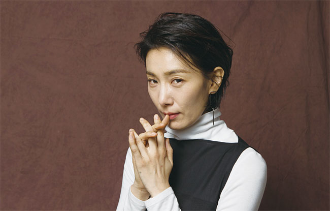 드라마 ‘SKY 캐슬’에서 전대미문의 악녀 ‘김주영’을 현실감 있게 소화한 배우 김서형(47세). 사진 고운호 객원기자