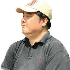 이용철 영화평론가, 연세대 경영학과, 씨네21 익스트림무비 편집위원, ‘영화인이 말하는 영화인’ ‘SF 영화’ 저자