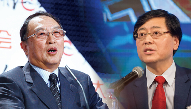 레노버의 창업자 류촨즈(왼쪽) 전 회장은 중간 관리자였던 양위안칭의 판단력과 추진력을 주목했고 그에게 레노버 회장 겸 CEO 자리를 물려줬다. 사진 블룸버그