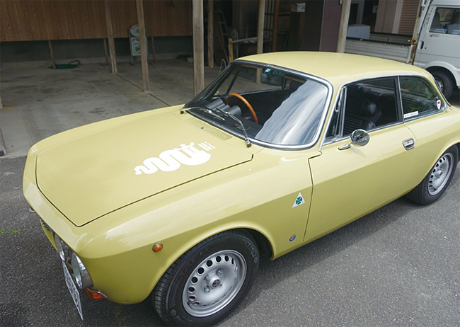 알파 로메오 마니아들 사이에 가장 인기 있는 모델인 1973년식 2000GTV. 사진 황욱익
