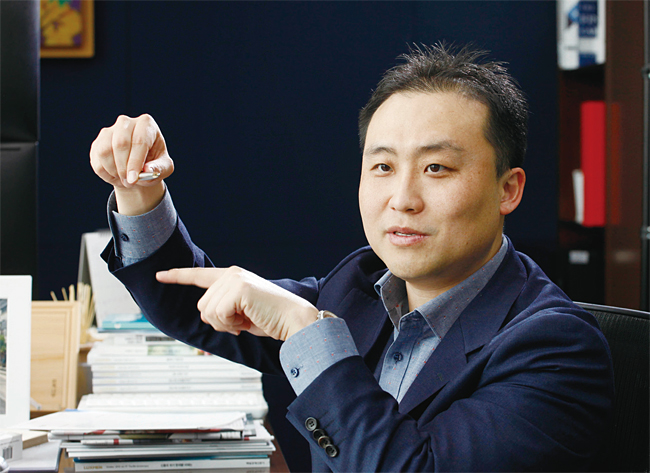 원종준 연세대 경영학과, 우리은행 증권운용부, 트러스톤자산운용 주식운용본부, 브레인자산운용 주식운용1본부 / 원종준 라임자산운용대표는 “대체투자로 연 7% 수익률도 가능하다”고 했다. 사진 채승우 객원기자