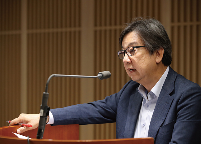 조동철 금융통화위원이 5월 8일 서울 세종대로 한은 본관에서 오찬 간담회를 진행하고 있다. 사진 한국은행