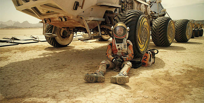 화성에서 마크의 한 생이 전생처럼 지나가며 우리에게 말하는 것 같다. ‘견뎌라. 살아라. 이것 역시 지나가리라.’ 사진 IMDB