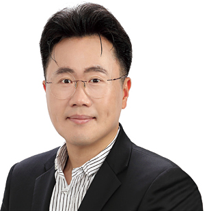 강승훈 한양대 경영학과, 서울대학교 경영학 석사, 전 공군사관학교 경제경영학과 교수(전임강사)