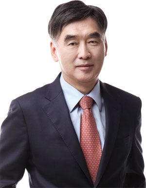 박영범 한성대 경제학과 교수, 한국노동연구원 연구위원, 한국산업인력공단 이사장, 한국직업능력개발원 원장