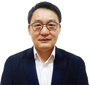 정영기 경희대 약학과, 카이스트 경영대학원 석사, 보건복지부 메디컬코리아팀장, 보건복지부 중증질환보장팀장, 보건복지부 보건의료기술개발과장
