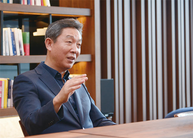 신영철 강북삼성병원 기업정신건강연구소 소장. 사진 강북삼성병원