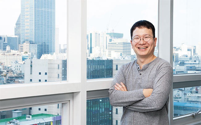 이창수한국과학기술원(KAIST) 전산학과 석사, SK텔레콤, 게임온, 파이브락스 창업, 탭조이 SVP / 사진 김흥구 객원기자