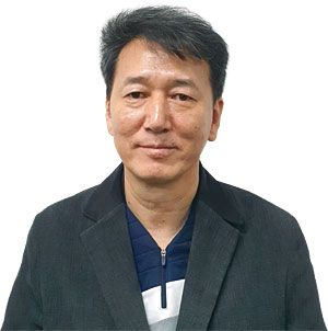 이재광 경북대 졸업, 현대전자산업 반도체 사업본부, 미라콤아이앤씨 하이테크 사업본부장(상무), 파리바게뜨 가맹점주협의회장