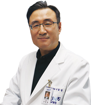 이동영 서울대 대학원 정신과학 박사, 대한노인정신의학회 수련이사, 한국치매협회 이사, 서울대학교병원 정신건강의학과 교수, 서울대학교병원 치매 및 기억감퇴 클리닉 책임교수 / 사진 전준범 기자