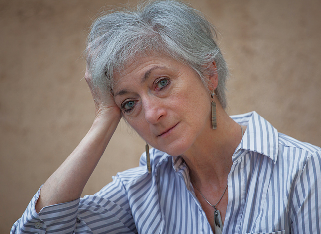 첫 장편소설 ‘밤의 책’을 내고, ‘분노의 날들’로 페미나 문학상을 받은 프랑스 소설가 실비 제르맹(66). 사진 타데우시 클루바