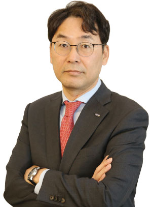 오현석 홍익대 경영학과 학·석사, 삼성증권 리서치센터 투자전략팀장, 투자전략센터장 등 역임