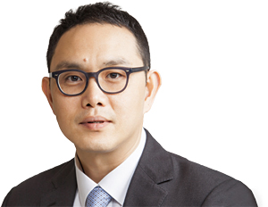 홍준표 현대경제연구원 동향분석팀장 서울대 농경제학 석사, 루이지애나 주립대 농경제학 박사, 전 한국농촌경제연구원 부연구위원, 전 한국장학재단 리스크관리위원회 자문위원, 전 고용노동부 고용정책총괄TF 자문위원
