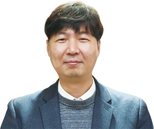 장성욱 경희대 공과대 학사, 서울과기대 디지털문화정책전공 정책학 석·박사