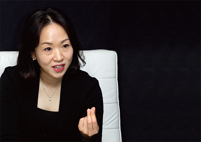 김은지 경북대 화학공학과, 유니레버코리아 도브 브랜드 담당, BAT코리아 국내 영업총괄, BAT인도네시아 브랜드총괄 임원 / 사진 채승우 객원기자