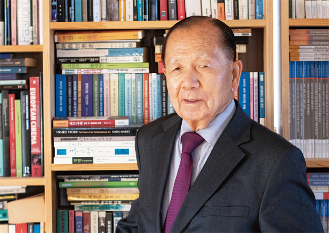 김동호 서울대 법학 학사, 한양대 행정대학원 석사, 동서대 영화예술학 명예박사, 전 영화진흥공사 사장, 전 문화부 차관, 전 단국대 영화콘텐츠전문대학원 원장 / 사진 김흥구 객원기자