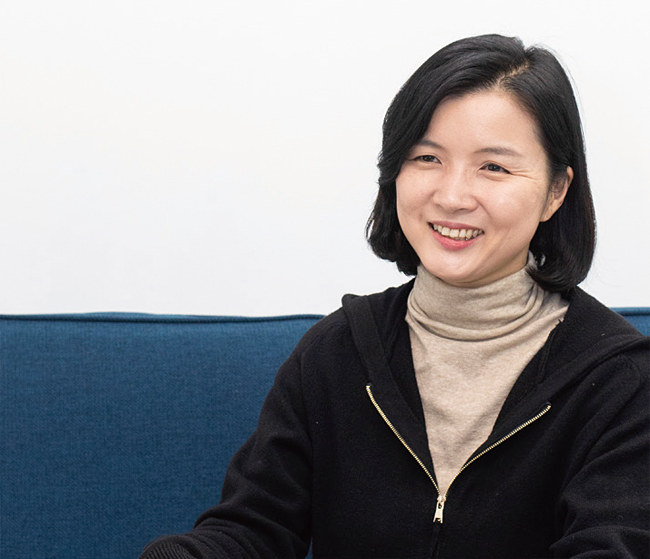 연현주 생활연구소 대표 연세대 불어불문학, 다음커뮤니케이션 사업개발팀장, 카카오 O2O 홈서비스 사업부장 / 사진 김흥구 객원기자