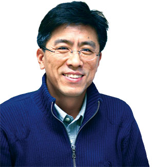 윤진원 제넥신 연구기획 상무 연세대 생화학 학·석사, 포스텍 바이러스 면역학 박사, 전 뉴욕혈액원 바이러스실 실장, 전 CJ헬스케어 백신부문 리더 사진 제넥신