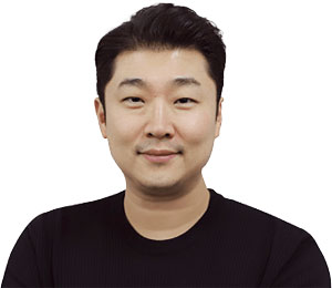 김재욱 전 KPMG 삼정회계법인 SIA 애널리스트, 전 EMPBlester 매니저, 전 간송미술관 운영팀장