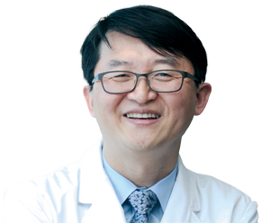 김범택 아주대병원 가정의학과 교수, 연세대 의대, 현 아주대병원 비만클리닉 소장, 현 대한골다공증학회 부회장, 현 대한비만학회 진료지침위원회 위원