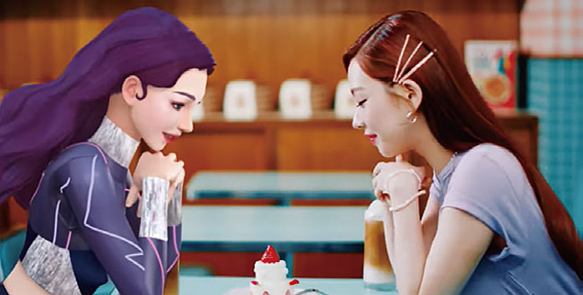 SM 걸그룹 ‘에스파’ 멤버 카리나(오른쪽)와 그의 분신 카리나 아이. 사진 유튜브