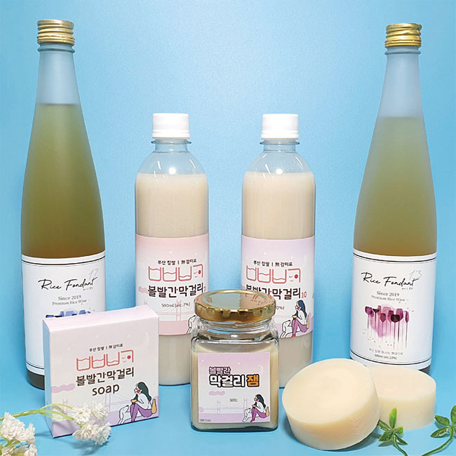 벗드림양조장의 제품들. 앞쪽에 막걸리로 만든 비누와 잼이 보인다. 사진 벗드림양조장