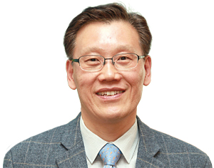 최인한 시사아카데미 일본경제사회연구소장 현 경희사이버대 일본학과 강사, 전 한국경제신문 도쿄특파원·온라인총괄 부국장