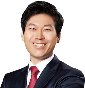 박상욱우리은행 부동산투자지원센터 팀장연세대 토목공학 학사, 덴버대 MBA, 현 한국금융연수원 부동산 겸임교수