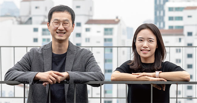 진홍제(왼쪽) HGI 재무이사 전 어니스트앤드영 한영회계법인 공인회계사 남보현(오른쪽) HGI 대표이사 전 SK행복나눔재단, 전 LG전자 주임연구원, 전 SK커뮤니케이션즈 대리