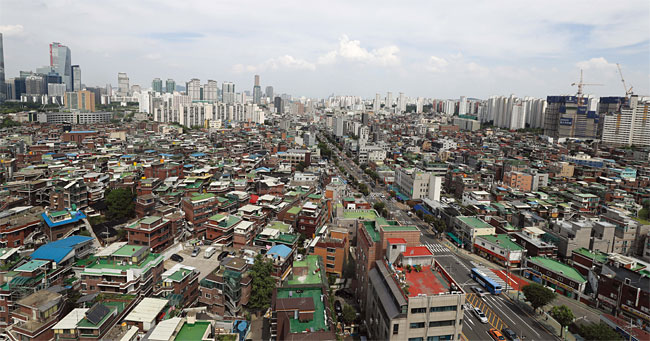 서울시에 연립·다세대주택들이 늘어서 있다. 사진은 기사와 관련 없음. 사진 연합뉴스