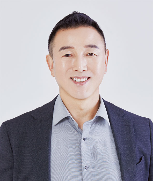 김한 ㈜디자인그룹아침 대표. 라온북