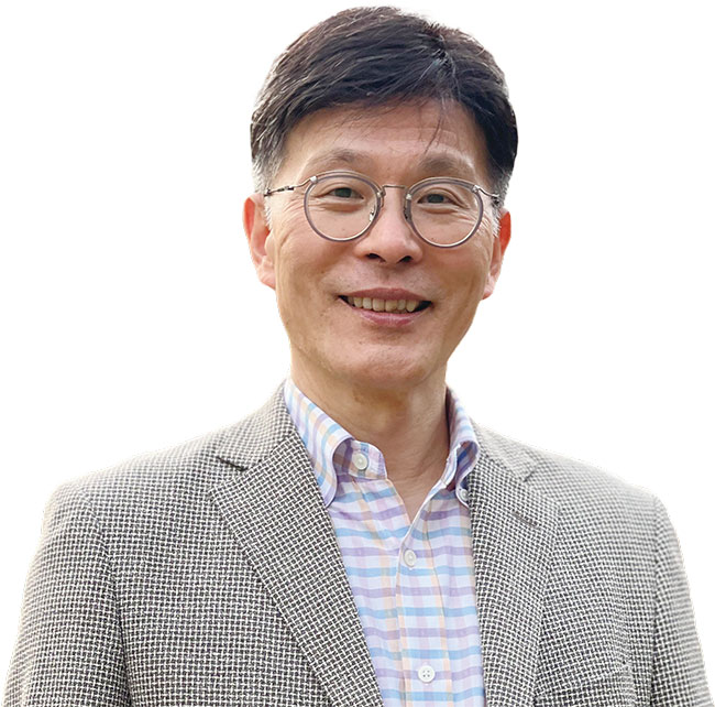 양경렬 나고야 상과대학 객원교수 연세대 행정학, 일본 와세다대 상학연구 석사,위스콘신대 매디슨교 MBA, 홍콩시립대 DBA,전 제일기획 홍콩 사무소장, 전 ADK 코리아 대표,‘디지털 트랜스포메이션 마케팅’ 저자 사진 양경렬