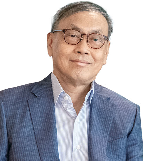 에드워드 체 장강경영대학원(CKGSB) 교수, 가오펑컨설팅그룹 창립자 겸 CEO MIT 학·석사, UC 버클리 MBA, UC 버클리 박사,전 보스턴컨설팅그룹 컨설턴트
