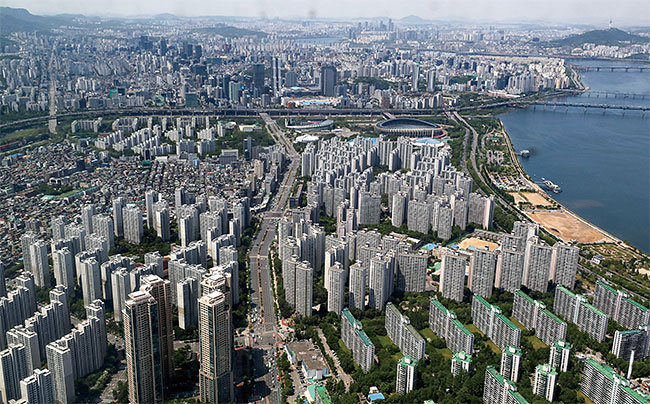 서울 시내 아파트 전경. 사진 뉴스1
