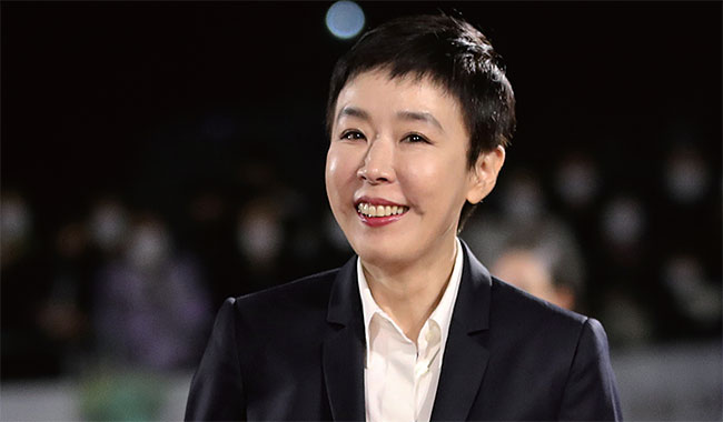 향년 56세에 별세한  영화배우 강수연. 사진 연합뉴스