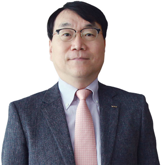 홍창표 코트라 중국본부장 중국사회과학원 국제경제 석사, 중국 지린대 세계경제 박사, 전 코트라 중국사업단 단장, 전 코트라 베이징 IT 지원센터 센터장 / 사진 홍창표