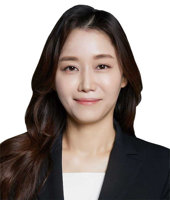 김명안 법무법인 화우 변호사 캘리포니아대(UCLA) 신문방송학, 스탠퍼드대국제정책학 석사, 미국 로욜라 로스쿨 J.D,현 홍콩국제중재센터(HKIAC) 국제중재인 사진 법무법인 화우