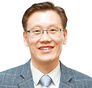 최인한시사일본연구소 소장 전 일본 유통과학대객원교수, 전 한국경제신문 도쿄특파원