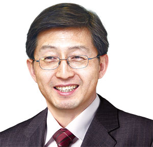 박기순 성균관대 중국대학원 교수 현 법무법인 덴톤스리 상임 고문, 전 삼성경제연구소 부사장(중국삼성경제연구원장), 전 한국산업은행 산은경제연구소장