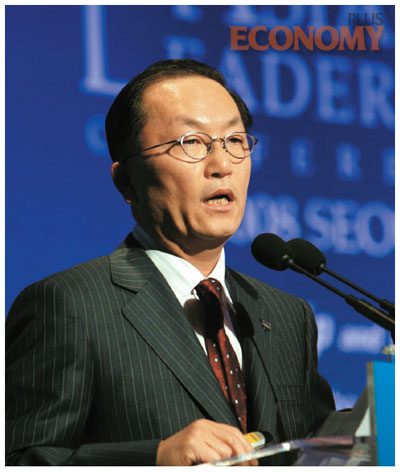 - 인사이트펀드가 중국 비중을 낮추면서 박현주 회장의 평소 지론과 배치되는 양상을 보이고 있다.