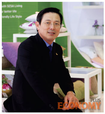 - 이영규 웰크론 대표는 “극세사와 나노섬유로 5년 내 매출 1조원 기업이 되겠다”고 말했다.