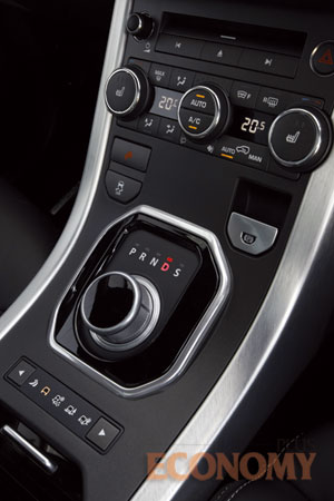 - 이보크의 자동기어는 다른 차들과 달리 다이얼식으로 만들어졌다.