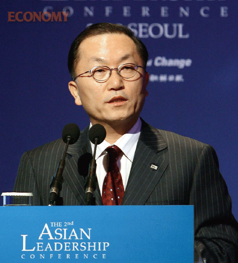 - 박현주 미래에셋 회장이 지난 1월2일 주요 일간지에 지난해의 저조한 실적을 사과하는 형식의 글을 광고로 게재했다.