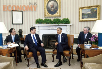 - 버락 오바마 미국 대통령이 워싱턴 백악관에서 시진핑 중국 국가 부주석을 만나 대화를 나누고 있다.