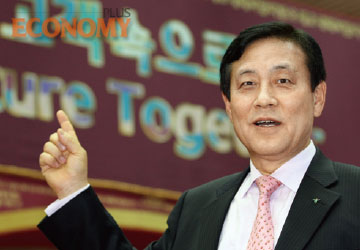 - ‘포스트 김승유’ 1순위로 떠오르고 있는 김정태 하나은행장.