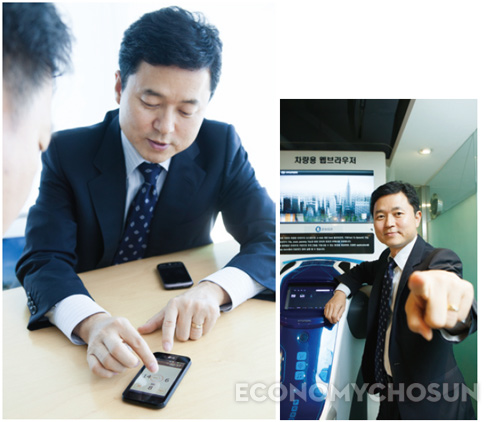 황도연 대표가 모바일 브라우저를 시연해 보이고 있다. 황 대표는 차량용 등 브라우저 시장을 제패하겠다고 말했다.